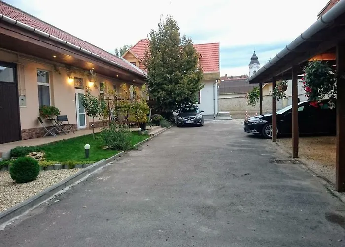 Nobilis * Eger