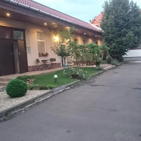 Nobilis Apartamento Eger